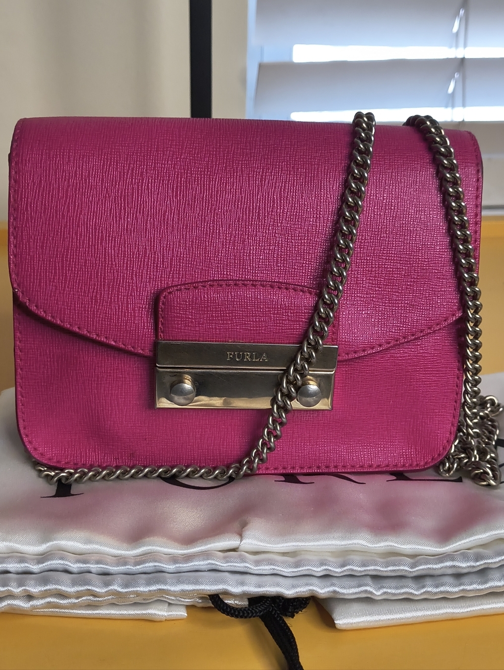 Furla Metropolis Mini Crossbody Bag Pink Saffiano Leather Chain With Dust Bag